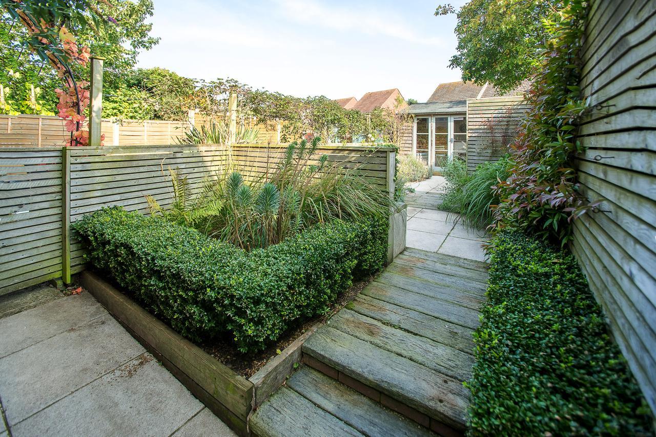 Villa Nutshell Aldeburgh Exterior foto